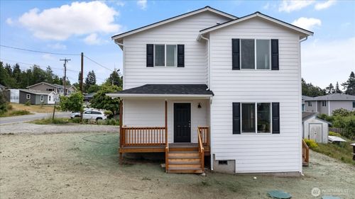 1240 Admirals Dr, Coupeville, WA, 98239-9734 | Card Image