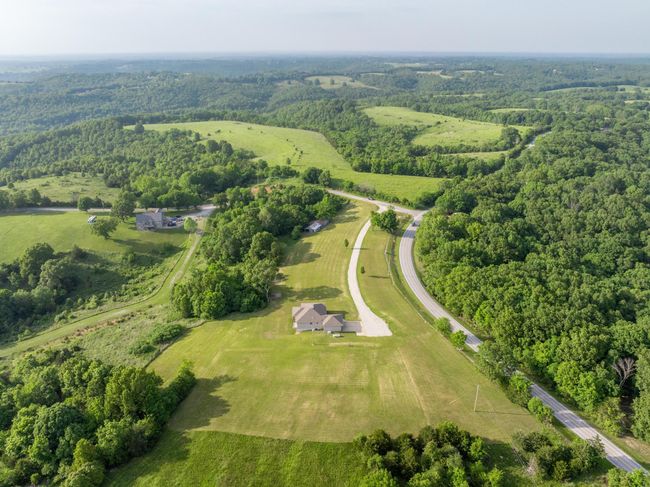 Table Rock Lake Home | Image 53