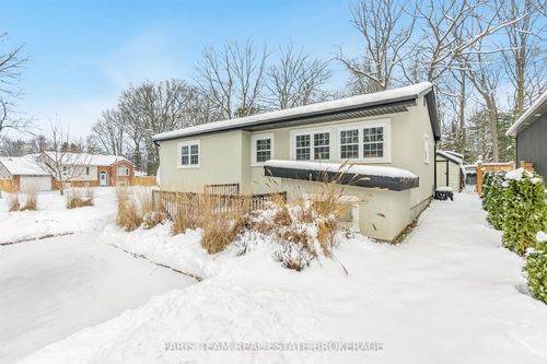33 Frank St, Wasaga Beach, ON, L9Z1P9 | Card Image