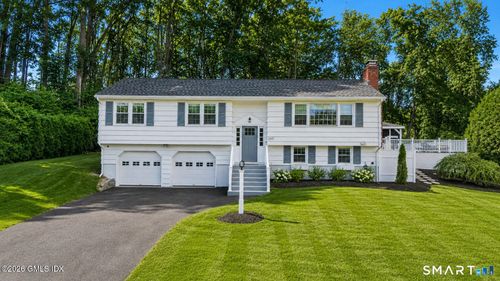 260 Weeping Willow Ln, Fairfield, CT, 06825-1059 | Card Image