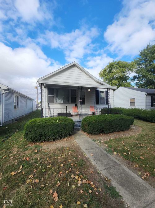 2915 Central Ave, Anderson, IN, 46016-5221 | Card Image