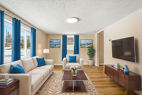 6575 Anoka St Ne, Fridley, MN, 55432-4720 | Card Image