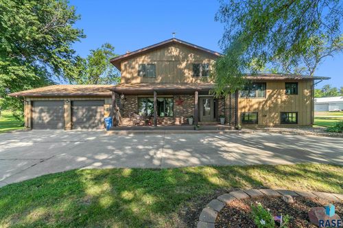 402 1st St, Hardwick, MN, 56134 | Card Image
