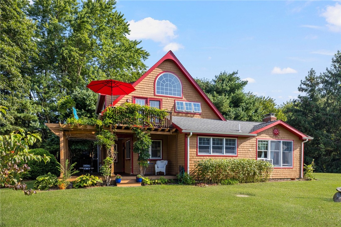 Bow St, Jamestown, RI 02835
