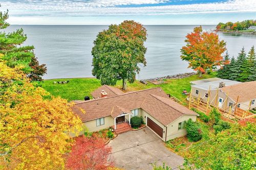 5559 Centenary Shrs, Sodus, NY, 14551-9611 | Card Image