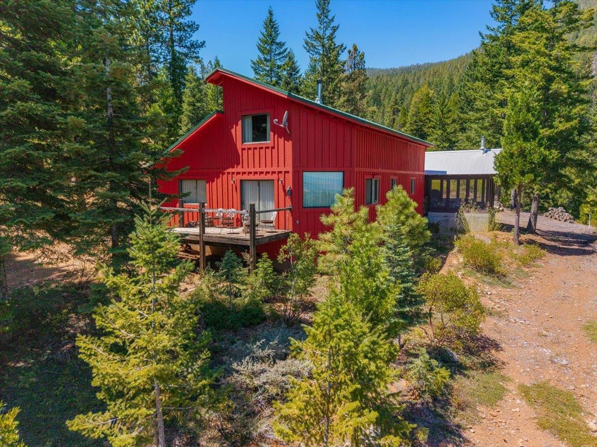 Residential in Weed