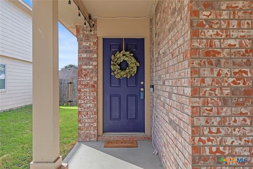 2126 Wiltshire Dr, New Braunfels, TX, 78130-2006 | Card Image