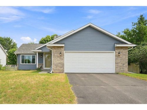 1348 Mallard Ln, New Richmond, WI, 54017-6595 | Card Image
