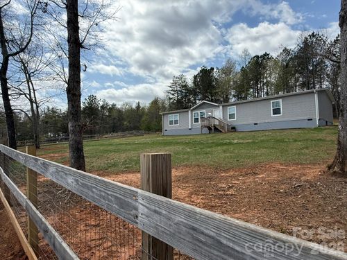 288 Walker Rd, Nebo, NC, 28761-8881 | Card Image