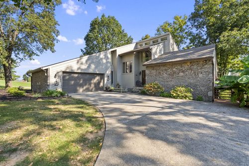 285 Beams Dr, Harrodsburg, KY, 40330-8202 | Card Image