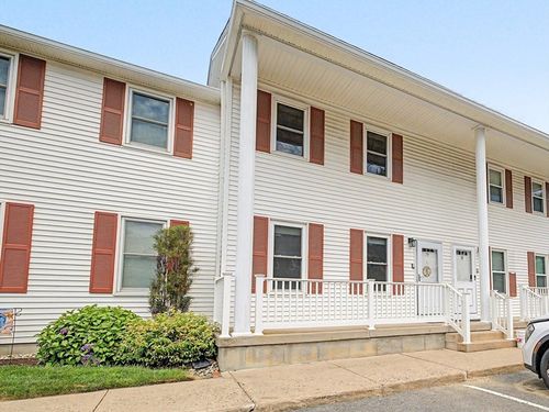 79-200 Lambert Ter, Chicopee, MA, 01020-1075 | Card Image