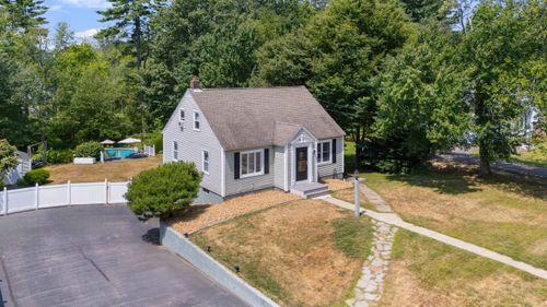 147 Huse Rd, Manchester, NH, 03103-3000 | Card Image