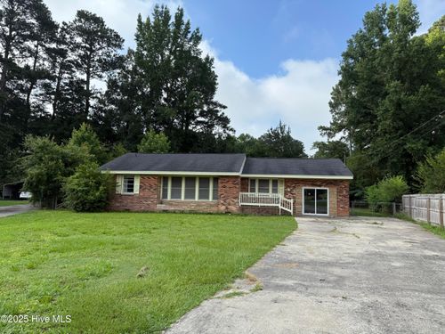 212 Winslow Cir, Goldsboro, NC, 27530-6929 | Card Image