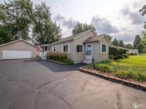 2936 4th St, Monroe, MI, 48162-4351 | Card Image