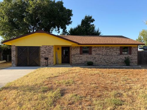 4403 Westridge Dr, Brownwood, TX, 76801-8331 | Card Image