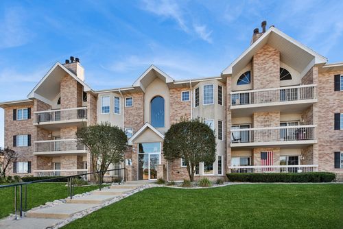 2se-7775 Bristol Park Drive, Tinley Park, IL, 60477 | Card Image