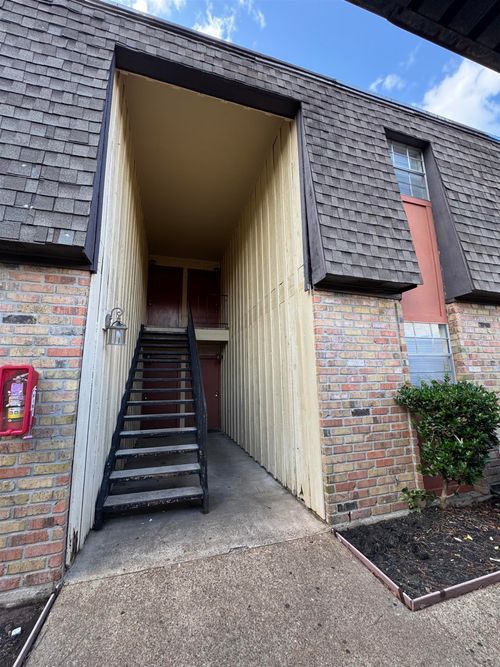 calder-oaks-apartments-5850 Calder Ave Unit 213, Beaumont, TX, 77706 | Card Image