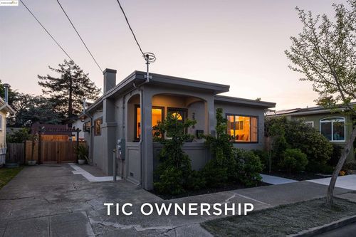 2516 Mathews St, Berkeley, CA, 94702-2008 | Card Image