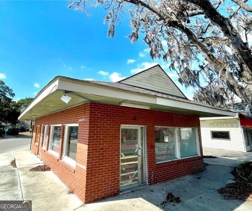 2217 Skidaway Rd, savannah, GA, 31404-3819 | Card Image