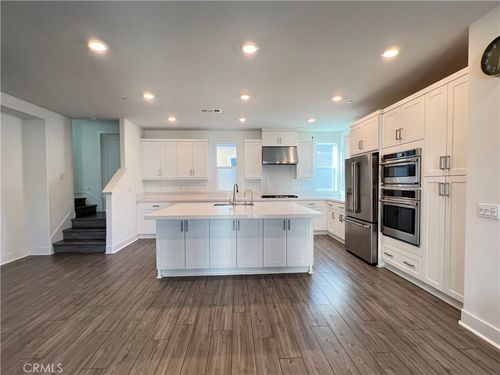 124 Sash, Irvine, CA, 92618-1456 | Card Image