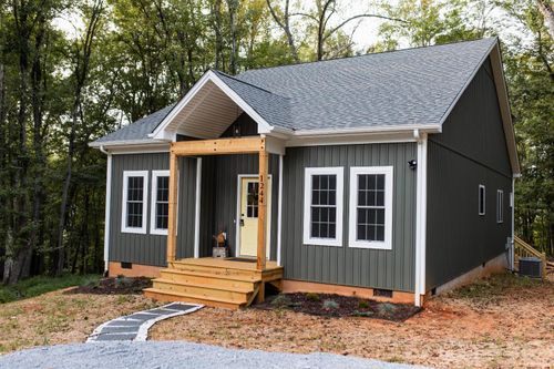 1244 Windsor Dr, Bedford, VA, 24523-1431 | Card Image