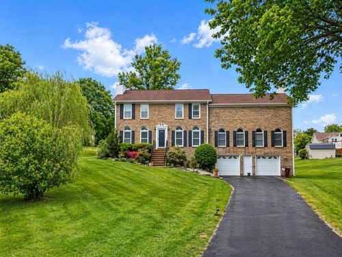 109 Rocky Dr, Columbia, TN, 38401-6155 | Card Image