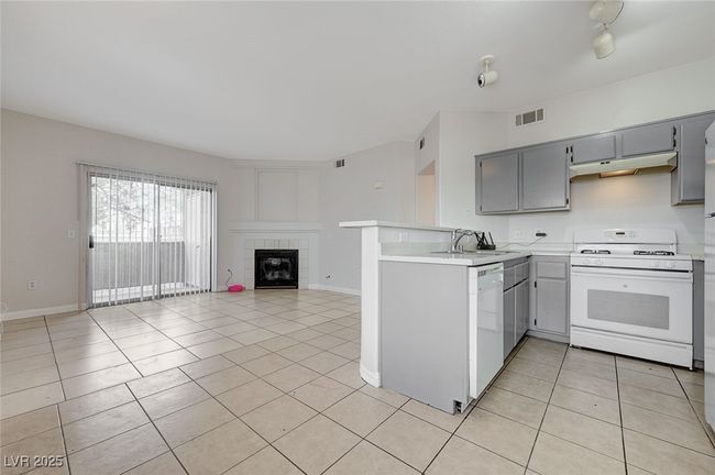1135 - 1881 W Alexander Rd, Condo with 2 bedrooms, 2 bathrooms and null parking in North Las Vegas NV | Image 8