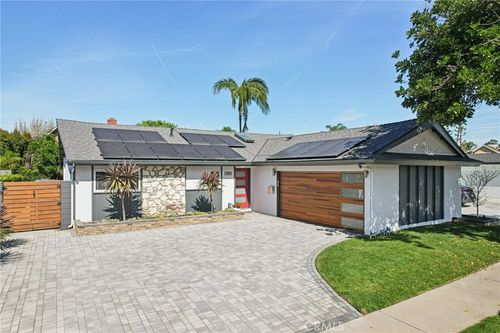 173 College Park Dr, Seal Beach, CA, 90740-2501 | Card Image