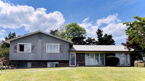 481 Ravenwood Dr, Morristown, TN, 37814-1209 | Card Image