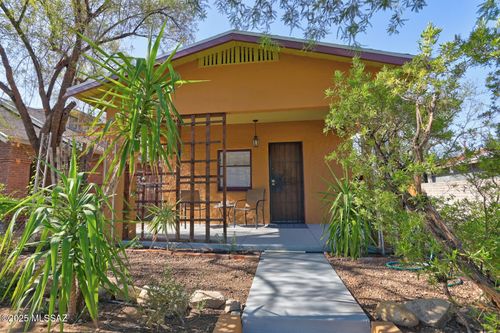 416 E Mabel St, Tucson, AZ, 85705-7457 | Card Image