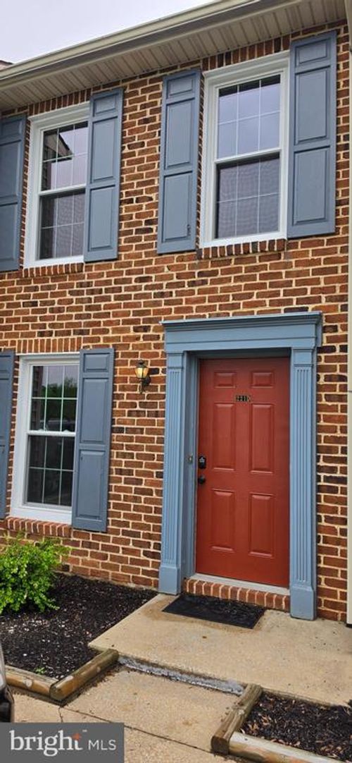 apt-d-221-D N Duke St, HUMMELSTOWN, PA, 17036-1019 | Card Image