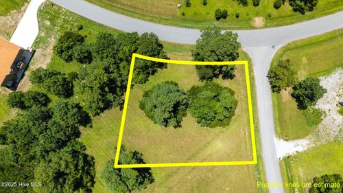 36-6000 Dolphin Rd, Oriental, NC, 28571-9679 | Card Image