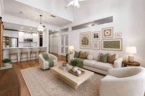 43-1010 Rosine St, Houston, TX, 77019-3872 | Card Image