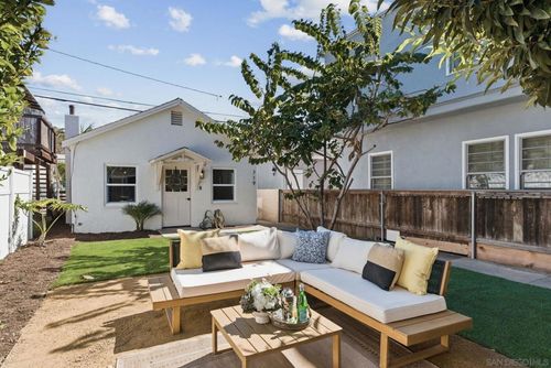 713 719 D Avenue, Coronado, CA, 92118 | Card Image