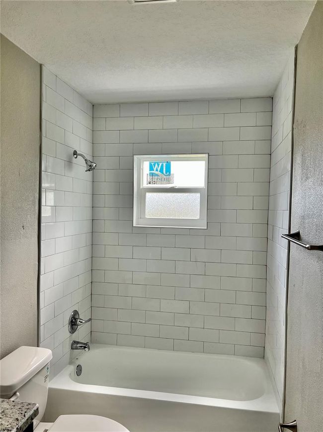 2102 W Palmetto St, Home with 4 bedrooms, 2 bathrooms and null parking in TAMPA FL | Image 8