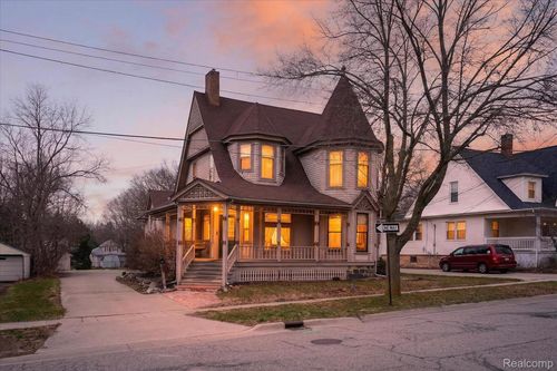 221 N Cherry St, Flushing, MI, 48433-1603 | Card Image