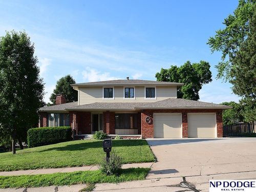 4651 White Cloud Dr, Bellevue, NE, 68157-2349 | Card Image