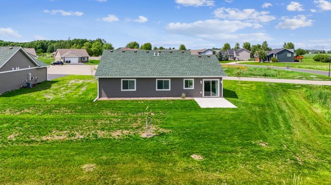 Home features Hardie fiber cement siding. | Image 28
