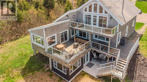 396 Point Rd, Saint John, NB, E2M7J9 | Card Image