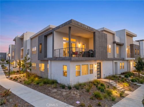 26729 Blue Hills Loop, Valencia, CA, 91381-2389 | Card Image