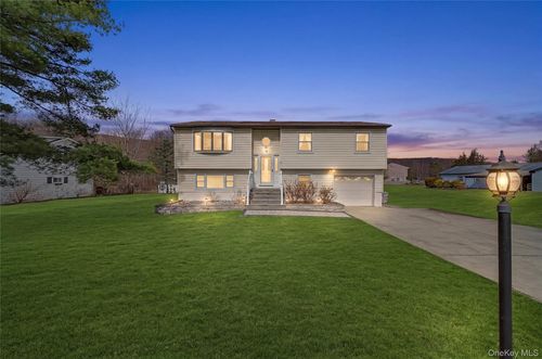 6 Adams Ct, Monroe, NY, 10950-5169 | Card Image