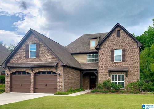 352 Strathaven Cir, PELHAM, AL, 35124-1263 | Card Image