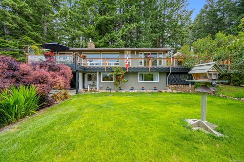 7692 Tozer Rd, Fanny Bay, BC, V0R1W0 | Card Image