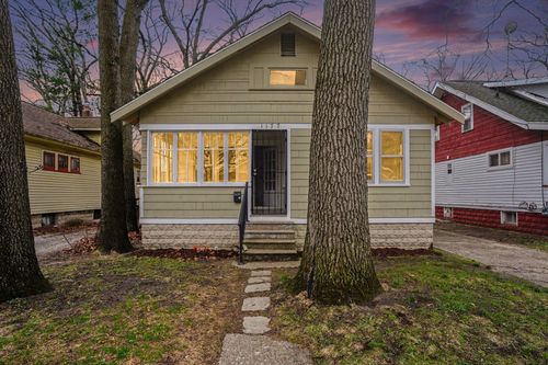 1177 Emerson Ave, Muskegon, MI, 49442-5226 | Card Image