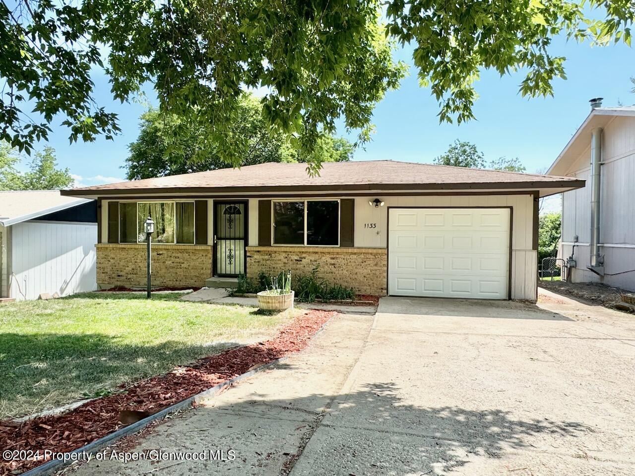 Barclay St, Craig, CO 81625
