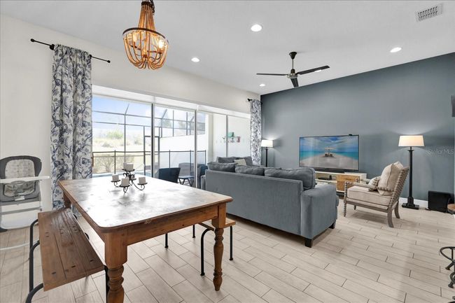 394 Captiva Dr, Townhouse with 4 bedrooms, 5 bathrooms and null parking in DAVENPORT FL | Image 4
