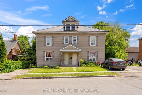 2-17 Spring St, Trenton, ON, K8V3Y6 | Card Image