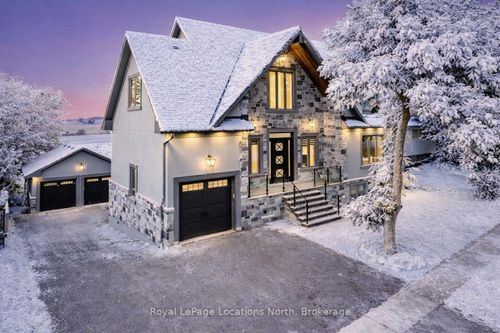 22 E John St, Cookstown, ON, L0L1L0 | Card Image