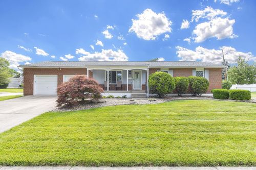 747 Hunt Valley Dr, Reynoldsburg, OH, 43068-1678 | Card Image