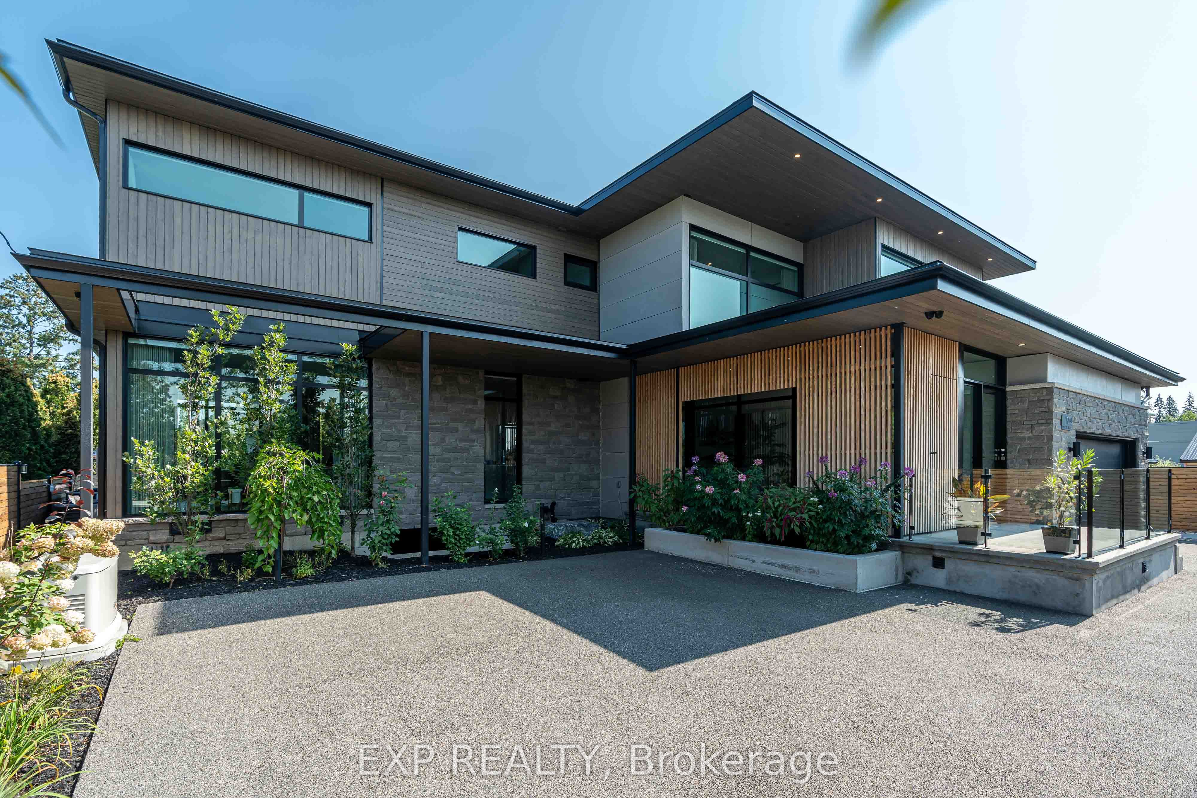 Residential in Cityview - Parkwoods Hills - Rideau Shore 3